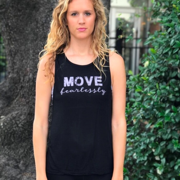 Move Fearlessly Muscle Tank - Picture 3 of 5